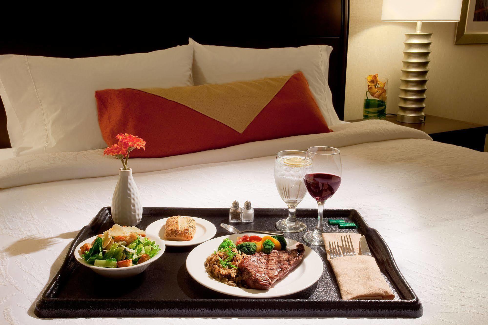 Hilton Garden Inn Seattle/Bothell Ngoại thất bức ảnh